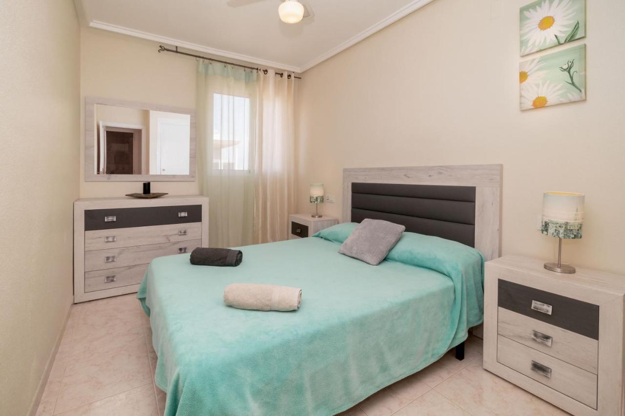 Pleamar Punta Prima Apartman Torrevieja Kültér fotó